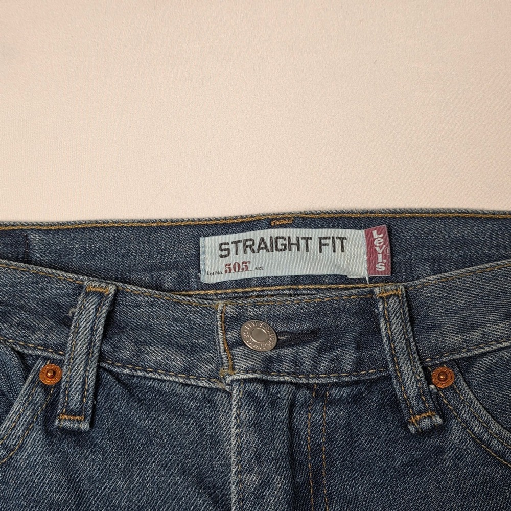 Levi's 505 Straight Fit Jeans Mens‎ 32x30 Blue Medium Wash 100% Cotton Denim - Picture 3 of 12